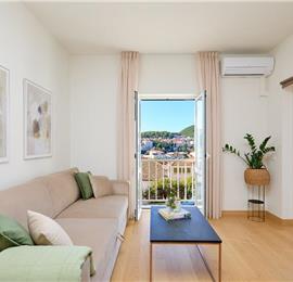 One Bedroom Apartment in Dubrovnik City with balcony and Parking, Sleeps 2-3
